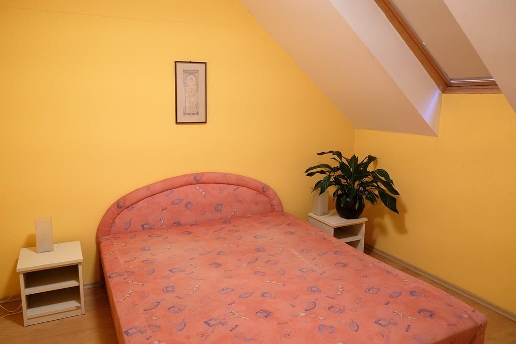 Var-Torony Apartman ギュラ エクステリア 写真